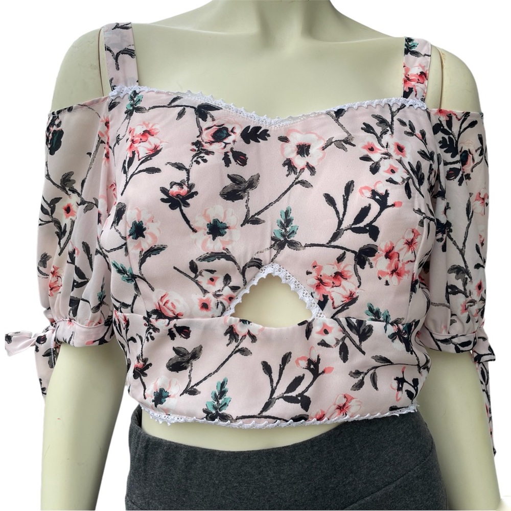 By Egreis pink floral crop top size Medium
